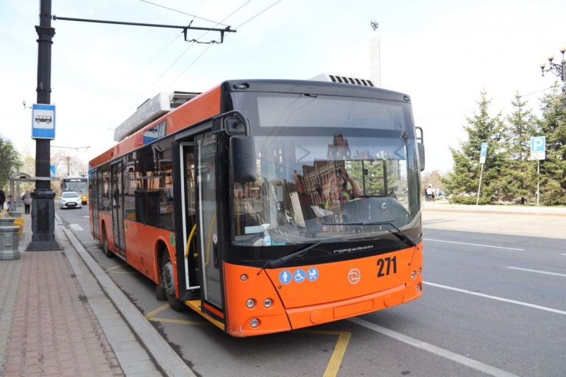 Пенсионеры Хабаровска целый месяц будут ездить бесплатно в общественном транспорте