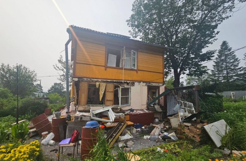 Взрыв газового баллона произошел в доме под Хабаровском , пострадали 4 человека