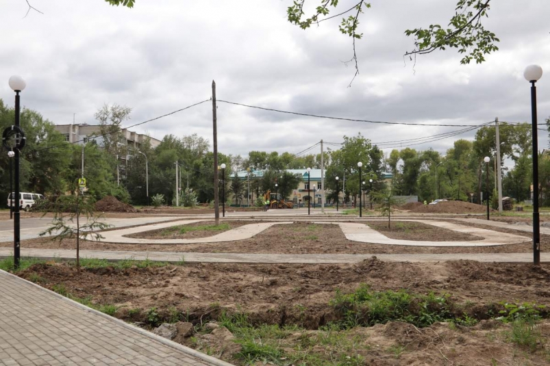 Сквер в микрорайоне Пятая площадка в Хабаровске сдадут в эксплуатацию до конца сентября