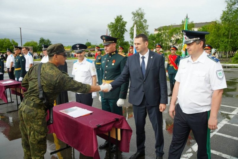 Дмитрий Демешин посетил присягу студентов военного учебного центра в Хабаровске
