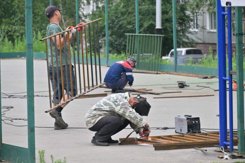 Поручение врио губернатора по восстановлению спортивной площадки в сквере "Самбо-90" находится на финальной стадии