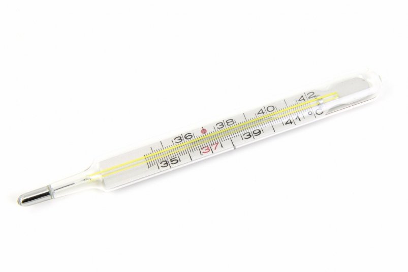 Срочно изолировать шарики - что делать, если разбили ртутный градусник