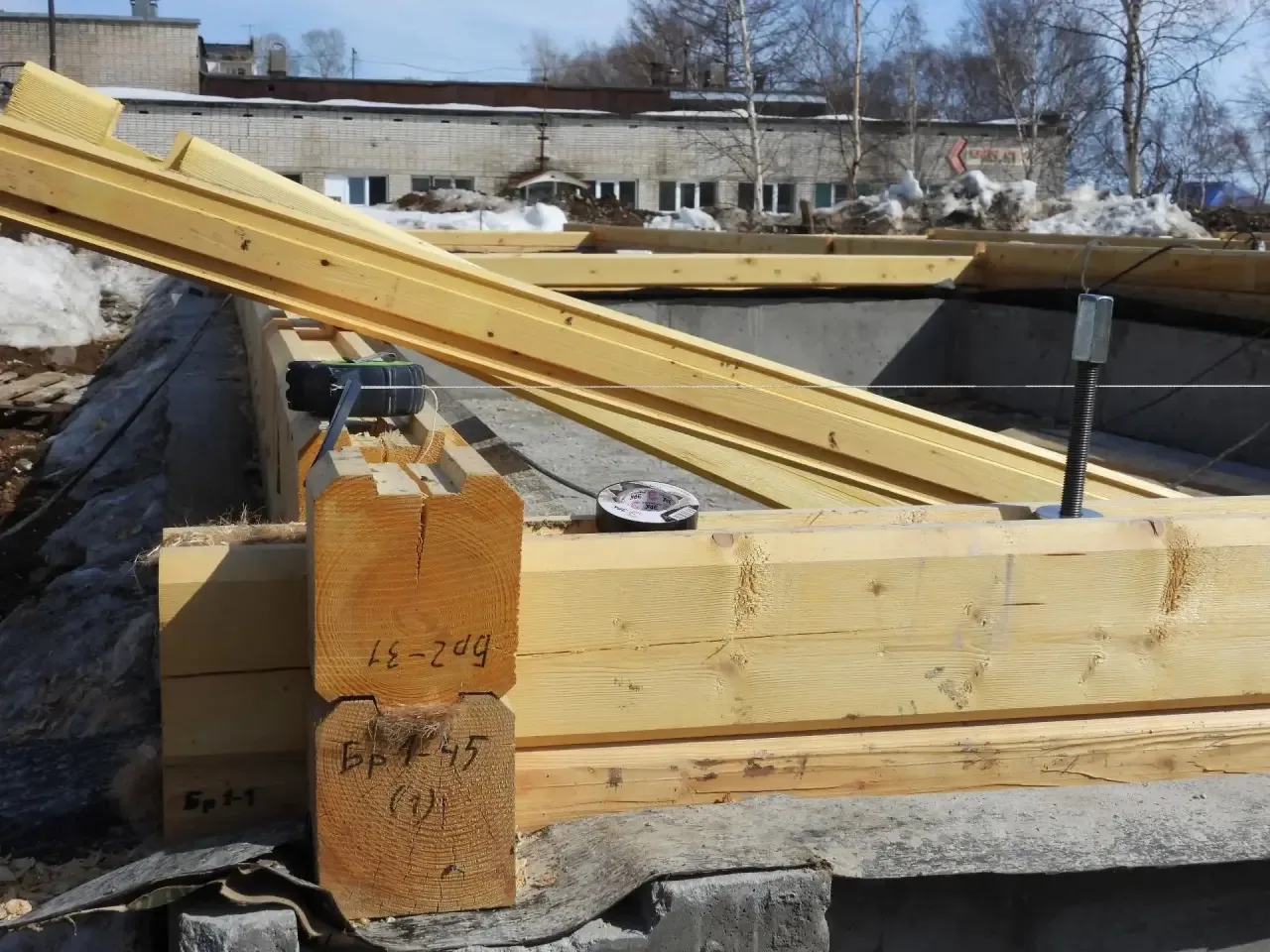 Первый в Хабаровском крае деревянный МКД собирают в Николаевске-на-Амуре МАХ  Алексея Колеватых