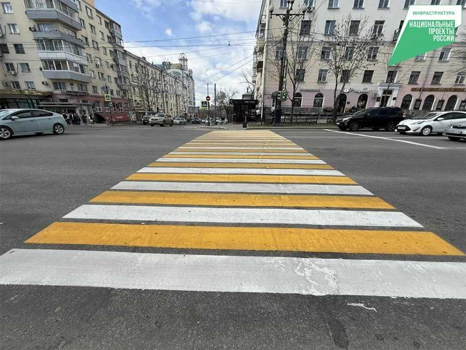 В Хабаровске на дороги наносят долговечную светоотражающую разметку Пресс-служба министерства транспорта и дорожного хозяйства Хабаровского края