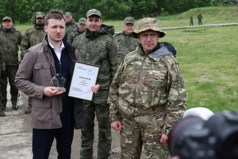 Юрий Трутнев наградил &quotЗвездой Дальнего Востока&quot хабаровского резидента ТОР Антон Шевченко
