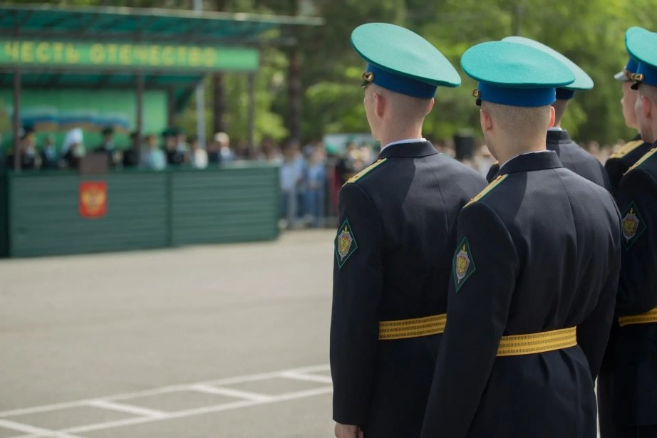 В Хабаровске состоялся выпуск молодых офицеров-пограничников Пресс-служба пограничного института ФСБ России